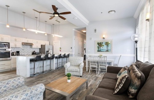 Faubourg Lafayette Condo | 20% OFF Monthly | 10% OFF Weekly-5BR Private Penthouse in the Heart of New Orleans
