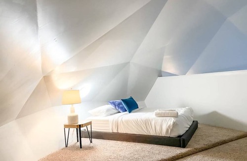 Normal House | 261 m² House ∙ 3 bedrooms ∙ 17 guests