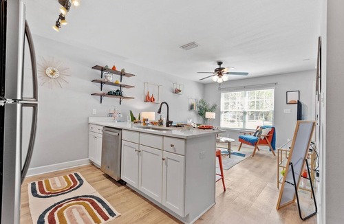 Killearn Estates House | 2814 Kilkierane Dr · 3-suite Tallahassee home w/patio dining, big yard