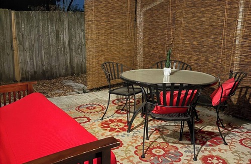 College Park House | 2ba/1bd - College Park, Orlando. Minutes from ORMC & Advent Health Hospitals
