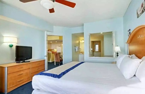 Seabreeze Historic District Resort | 2Bed 2Bath Sleeps 8 Wyndham Ocean Walk Full Kitchen Balcony Oceanfront View
