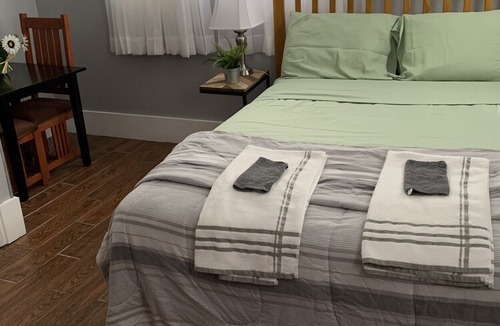 Atlanta University Center Apartment | 2BR/2BA Apt. in Atlanta University (Unit#201&202)