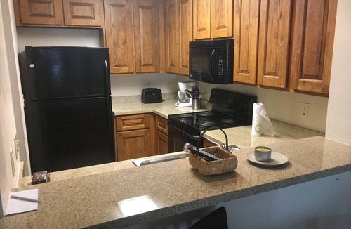 Welaka Condo | 2BR/2BA Condo on the St Johns River-Welaka Resort Living