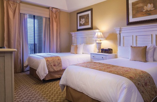 Lake Buena Vista Resort | 2BR-Dlx Inside Disney Gates-5 Pools, 2 Lazy Rivers, SPLASH Pad, Mini Golf + MORE