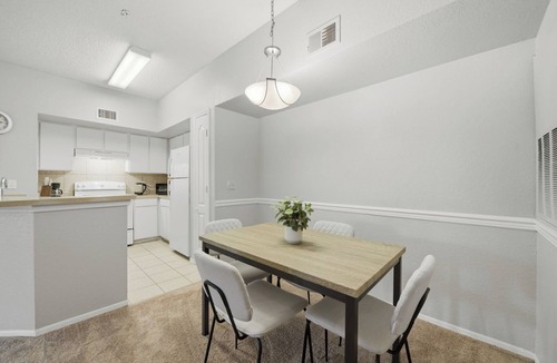 Winter Springs Apartment | 2BR with Resort-Style Amenities