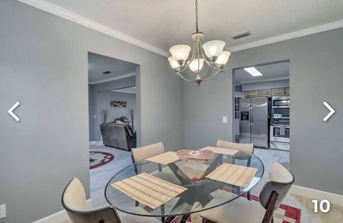 Arlington House | 3/2 Beautiful Single Family"Bright House" II- 4U