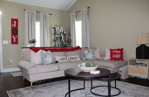 Thomasville House | 3 Bedroom - 2 Bath Thomasville Private HOME.