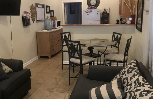 Hoffman Triangle House | 3 BEDROOM 2 miles from French quarter