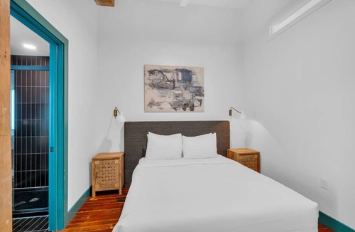 French Quarter Bed & Breakfast | 3 Bedroom Apartment, French Quarter, Heart of City, Walk to Bourbon St