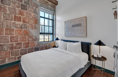 French Quarter Bed & Breakfast | 3 Bedroom Apartment, French Quarter, Rooftop Pool, Walk to Bourbon St