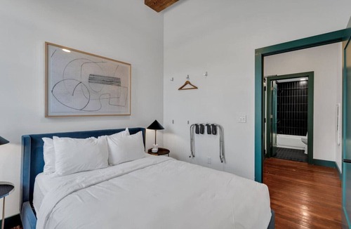 French Quarter Bed & Breakfast | 3 Bedroom Apartment, French Quarter, Rooftop Pool, Walk to Bourbon St