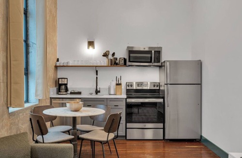 French Quarter Bed & Breakfast | 3 Bedroom Apartment, French Quarter, Near Superdome, Bourbon & Canal St