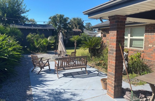 Kenner - Louis Armstrong International Airport House | 3-bedroom house in charming Kenner -Central AC, off-street parking