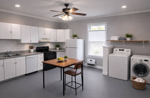 Griffin House | 3-bedroom house in delightful Griffin with cool AC comfort