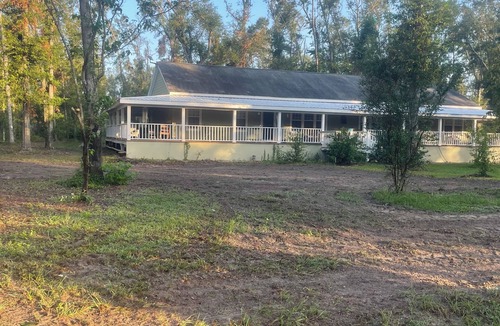 Mayo House | 3-bedroom house in nice Mayo with cool AC and cozy vibes. Secluded with wildlife