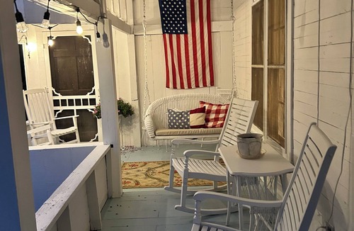 Preston House | 3-bedroom house in the heart of Noxubee and Kemper County with WiFi
