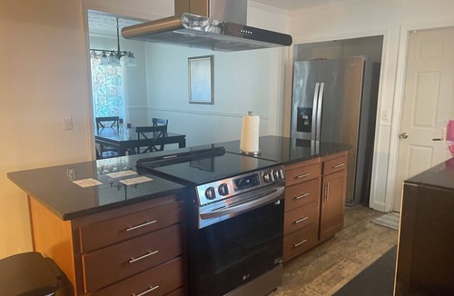 Jacksonville House | 3-bedroom house in perfect Jacksonville with cool AC for relaxing