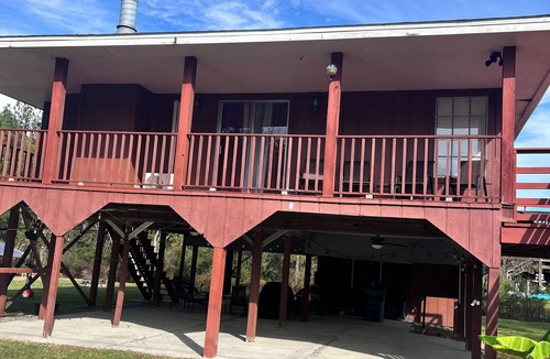Shoreline Park House | 3-bedroom house on a canal in charming Bay St. Louis