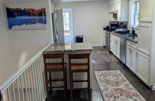 Grawn House | 3 Bedroom house w/lake access, hot tub and pet friendly!