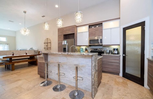 East Central Park House | 3-Bedroom Luxury House