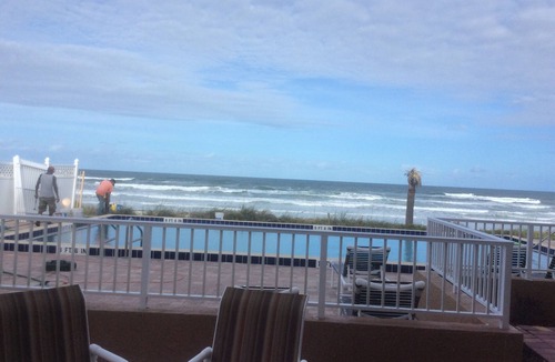 New Smyrna Beach Resort | 3 BEDROOM OCEANFRONT CONDO