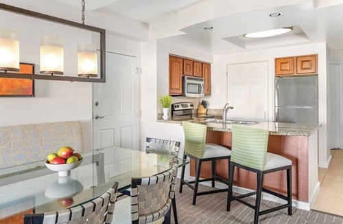 Williamsburg Villa | 3-bedroom villa in marvelous Orlando with fitness room, AC, 9-hole golf course