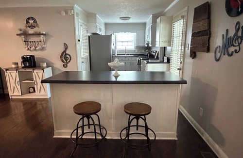 Muscle Shoals House | 3-bedroom w/pool and all the comforts of home in Muscle Shoals-recording capital