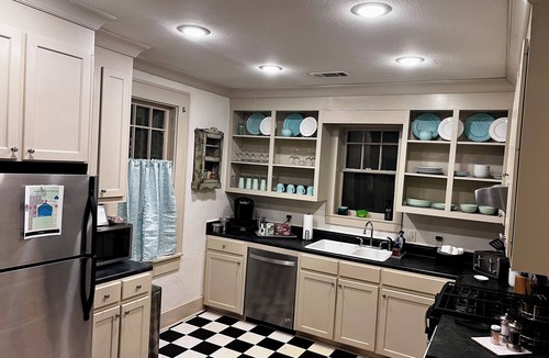 Hattiesburg House | 3 BR sleeps 6. You’ll have it “made in the shade” of this 100-year old live oak.