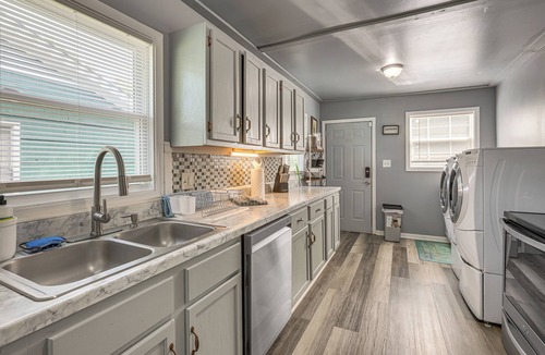 South Titusville House | 3 Mi to Downtown: Family-Friendly Birmingham Home