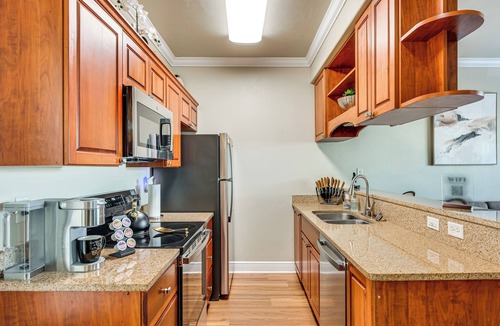 Tallahassee Apartment | 3 Mi to Fsu! Pet-friendly Townhome w/Pool Access