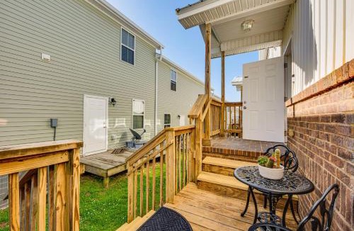 Tallahassee House | 3 Mi to FSU! Pet-Friendly Townhome w/Pool Access