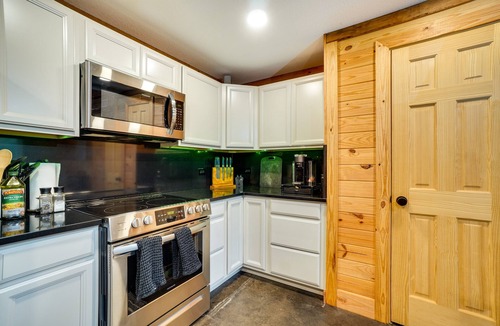 Geneva House | 3 Mi to Lake Harney: Home on 6 Acres w/Fire Pit