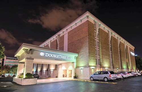 Montgomery Hotel | 3-Star Hotel ∙ DoubleTree by Hilton Montgomery Downtown