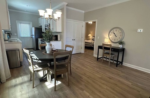 Midland City Cottage | 336 Riverstone Way- Charming 2-bedroom cottage with Amazing Amenities!