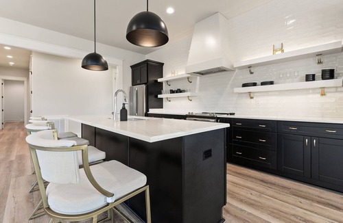 Biloxi House | 3BR/2.5BA in the heart of downtown Ocean Springs! The Wellington Penthouse