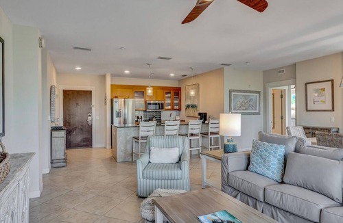 Baytowne Wharf Condo | 3BR Bahia Condo ~ Sunset Views Included!
