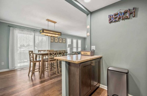 Fernandina Beach Condo | 3BR Condo Pool Walk to Beach Sleeps 6