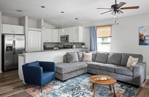 St. Augustine House | 3BR Family Retreat Beach & Old City Sleeps 8