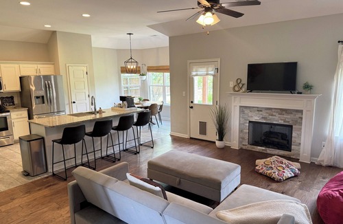 Southaven House | 3BR w/Pool Table & Ping Pong - Near Snowden District, Landers Cnt & Outlet Mall
