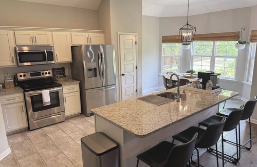 Southaven House | 3BR w/Pool Table & Ping Pong - Near Snowden District, Landers Cnt & Outlet Mall