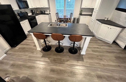 Thompsonville House | 4/2 Home with Hot Tub near Crystal Mountain, Interlochen Arts Academy, and TC