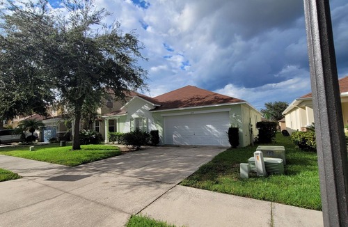 Bella Toscana House | 4 Bed home with private pool, close to Disney, free Wi-Fi newly renovated