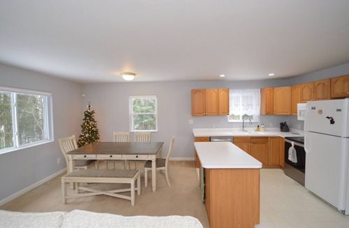 Cheboygan House | 4-bedroom family-friendly house near Mackinac Island, on Lake Huron