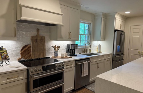 Tuscaloosa House | 4-bedroom house in the Historic District of Tuscaloosa. Walk to Bryant Denny!
