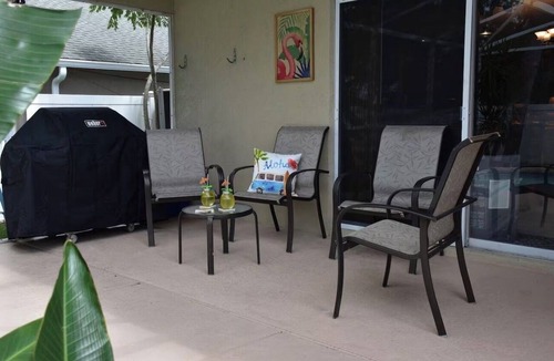 Alafaya Woods House | 4 Bedroom Modern Pool home close to UCF