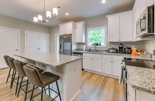 Opelika House | 4 Mi to Auburn University: Townhome w/Fenced Yard