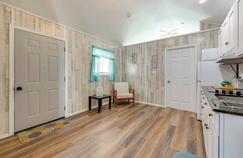 Picayune Cottage | 4 Mi to Dtwn Picayune! Piney Woods Tiny Home