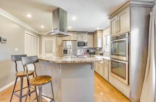 Tuscaloosa House | 4 Mi to Dtwn Tuscaloosa: Home w/Cozy Den!