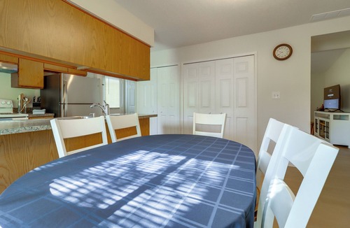 Mitchell House | 4 Mi to U-M Campus! Quiet Family Home w/Yard