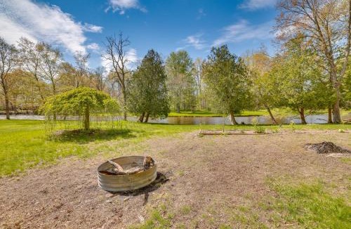 Hesperia House | 40-Acre Waterfront Retreat on the White River!